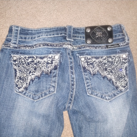 Euc Miss Me Bootleg Jeans Size 26 31 inseam - Picture 7 of 8